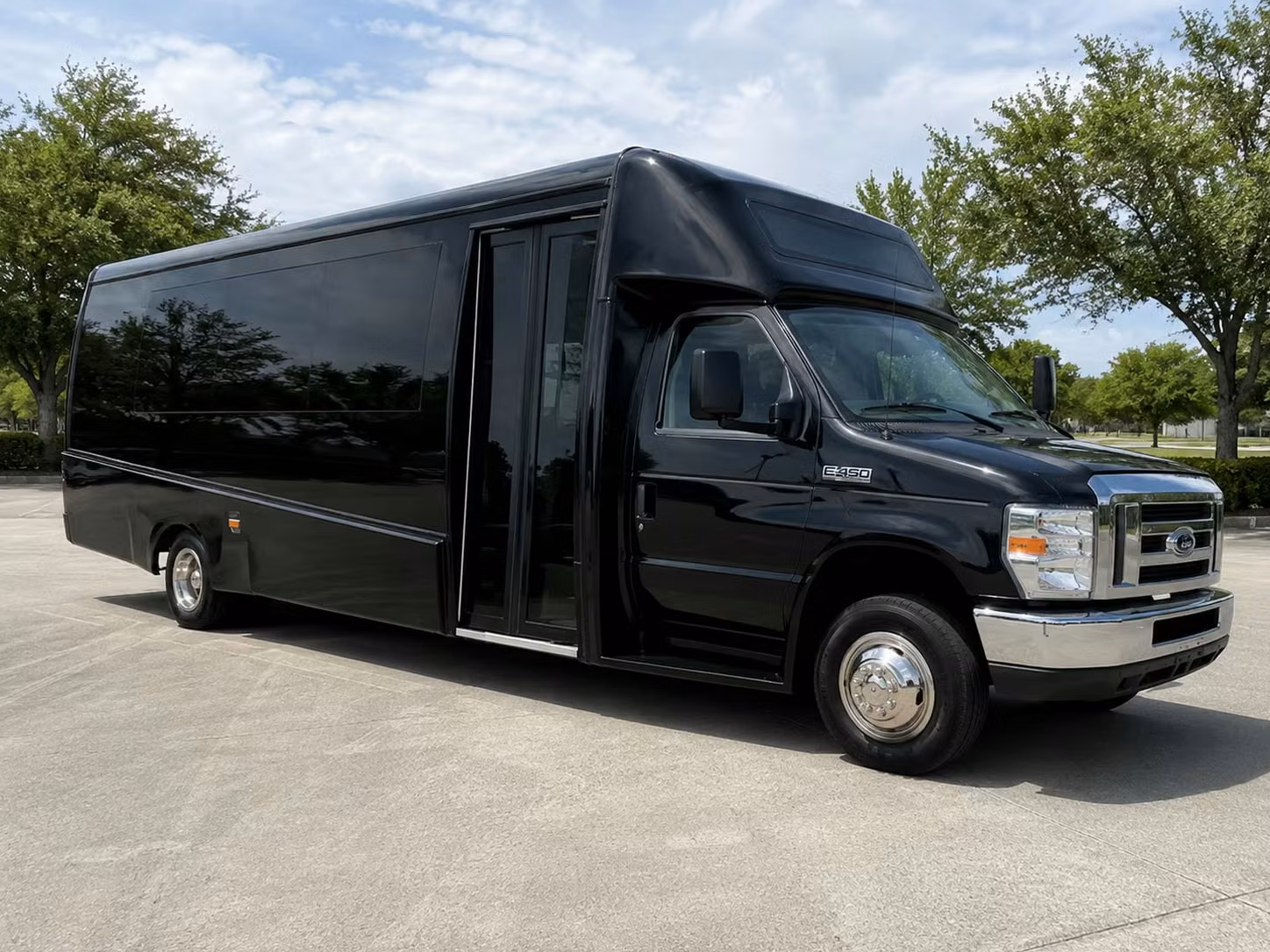st cloud 20 passenger minibus rental