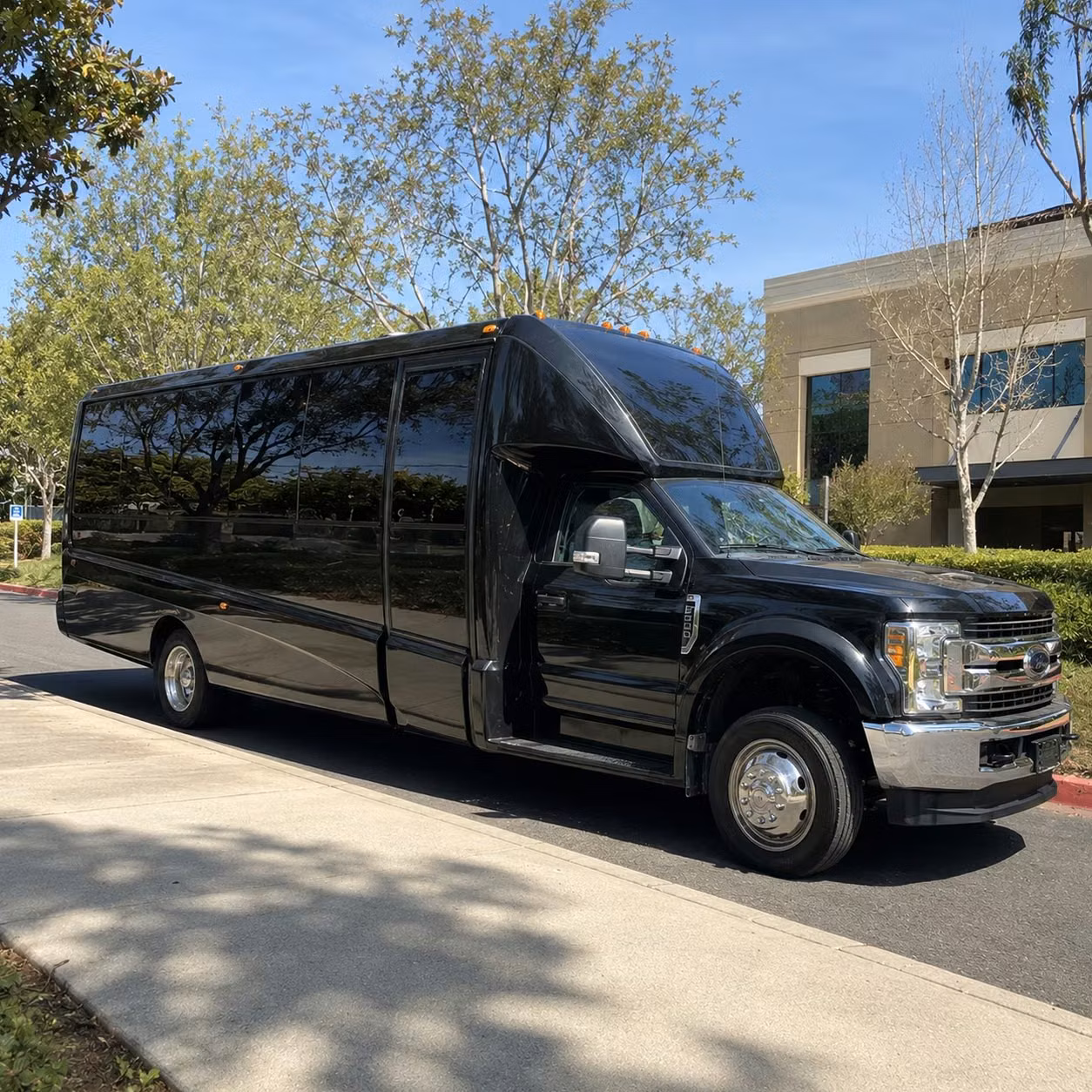 st cloud prom party bus rentals for groups who want to arrive in style