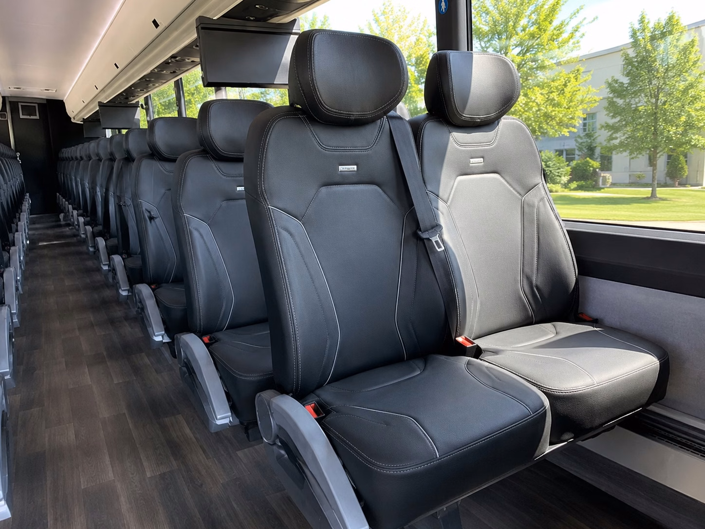 wedding bus rentals in st cloud